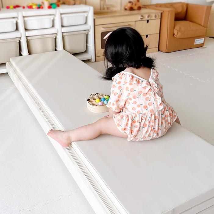 PU Leather Waterproof Kids Play Mat XPE Foam Baby Folding Mat