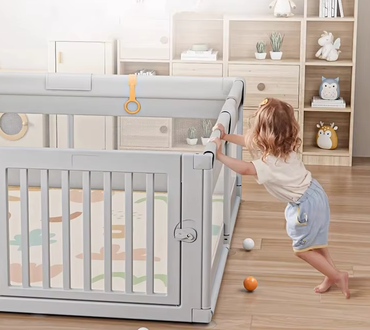 MEMIZO Cute Animals Foldable Playpen Openable Design Baby Safe Playpen